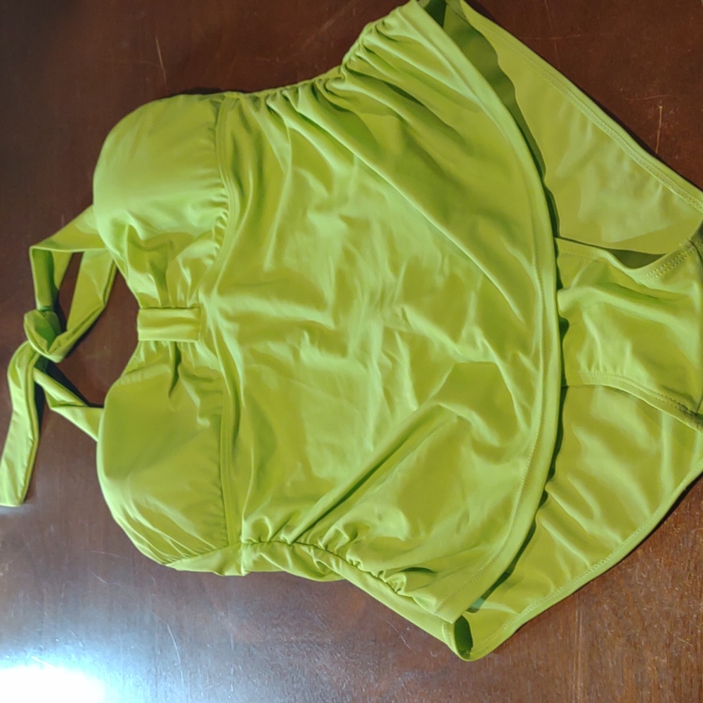 NWOT LEVEL EIGHT ONE PIECE Swim Suit Size XL